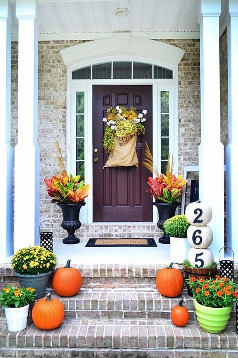 fall porch decor