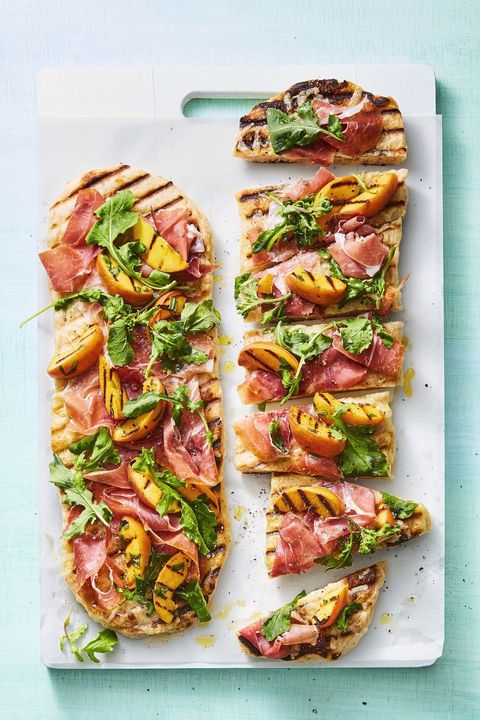 grilled flatbread recipe topped with nectarines and proscuitto