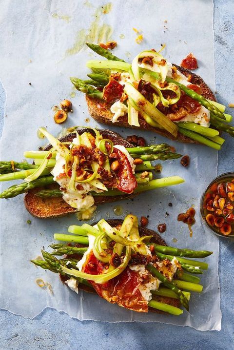 asparagus, burrata, and prosciutto tartines